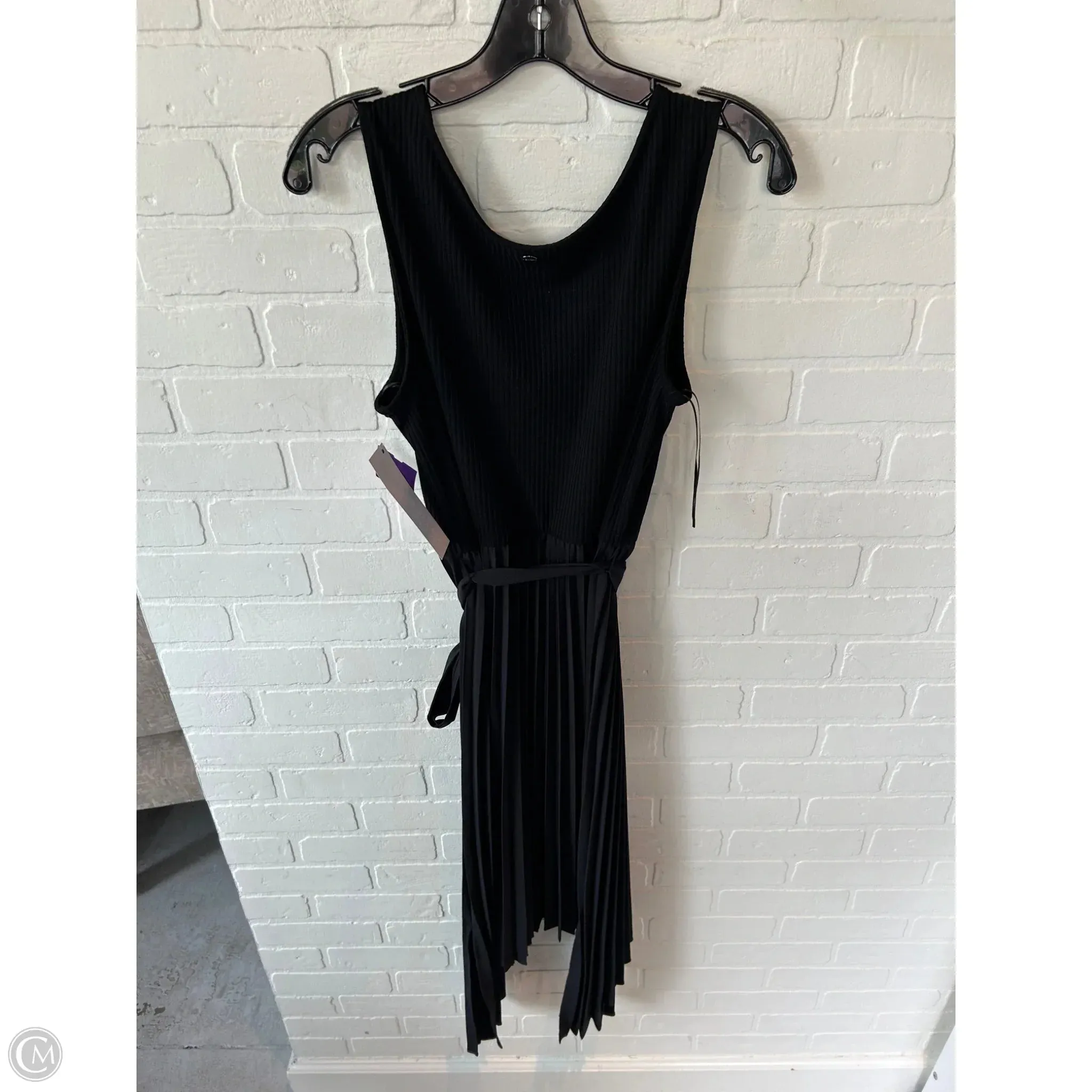 Dress Casual Midi By Guess In Black. Size: L