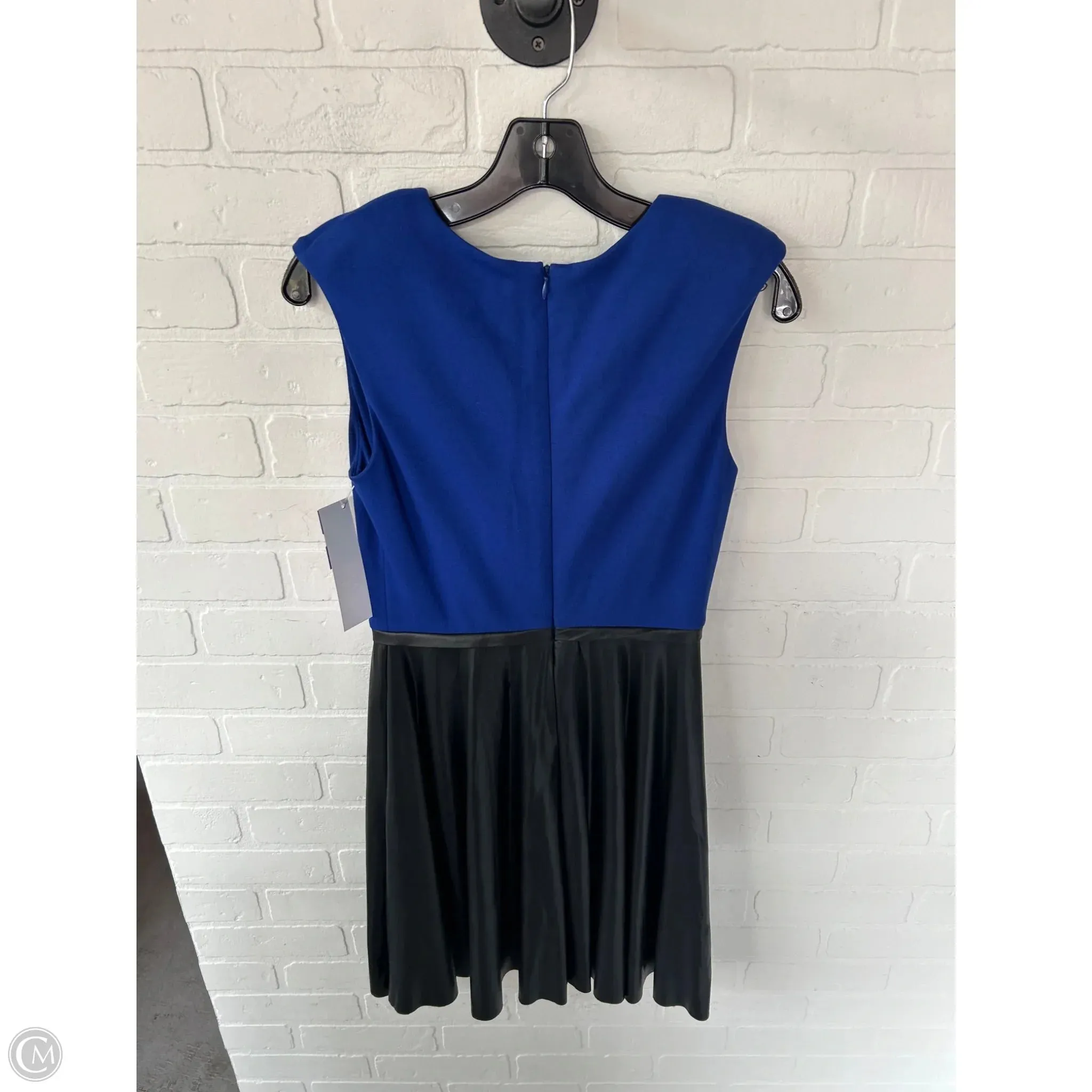 Dress Party Short By Badgley Mischka In Black & Blue. Size: Xs