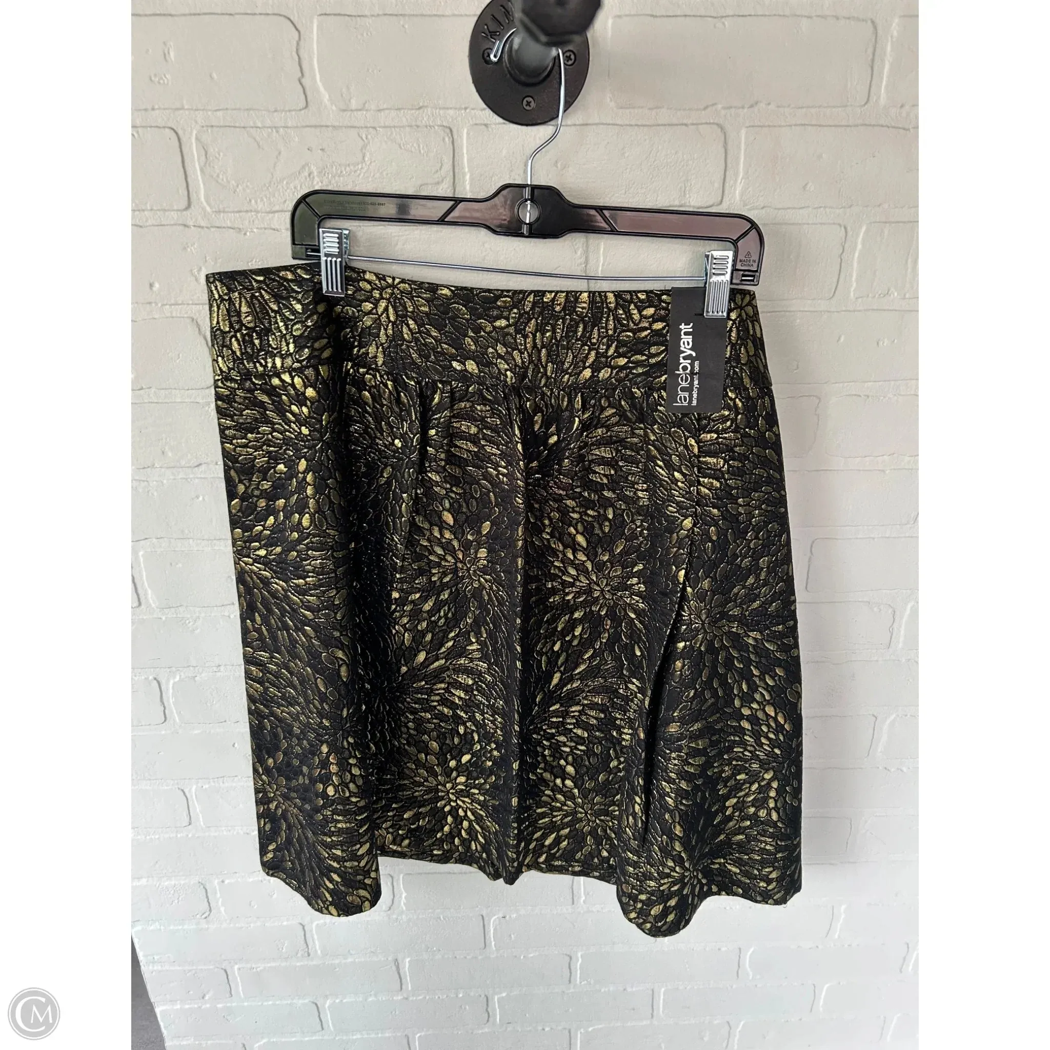 Skirt Mini & Short By Lane Bryant In Black & Gold. Size: 18